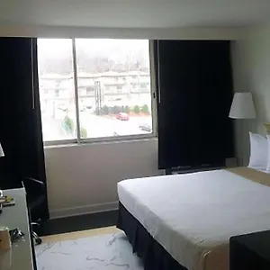 3* Hotel Ramada By Wyndham